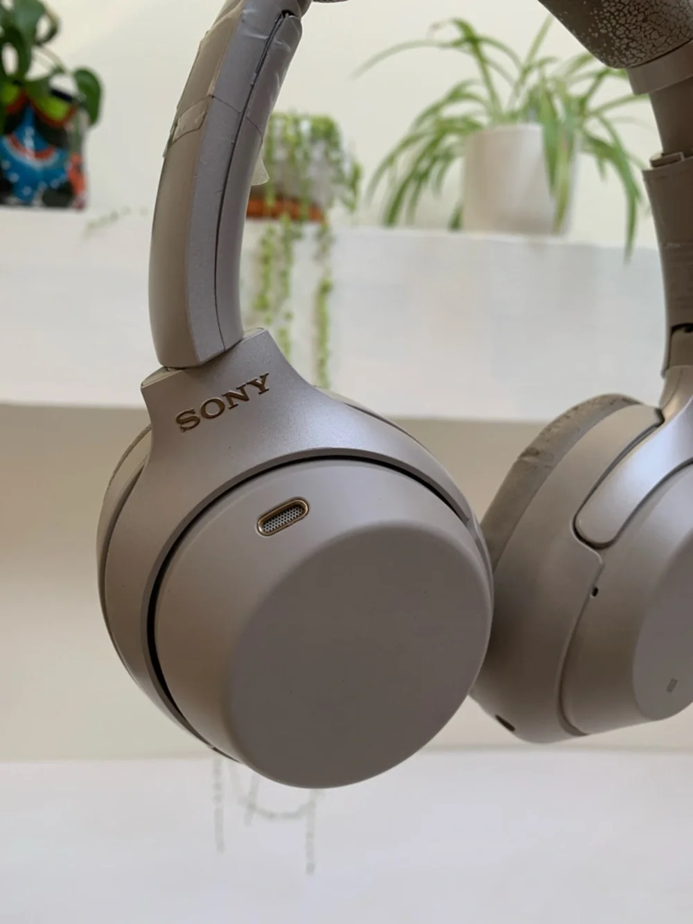 For Parts Sony WH-1000X M3 Wireless Over-Ear Headphones in Beige - Working